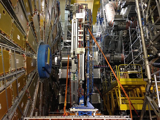 Der ATLAS Teilchendetektor am Large Hadron Collider (LHC), Teilchenbeschleuniger am europäischen Kernforschungszentrum CERN