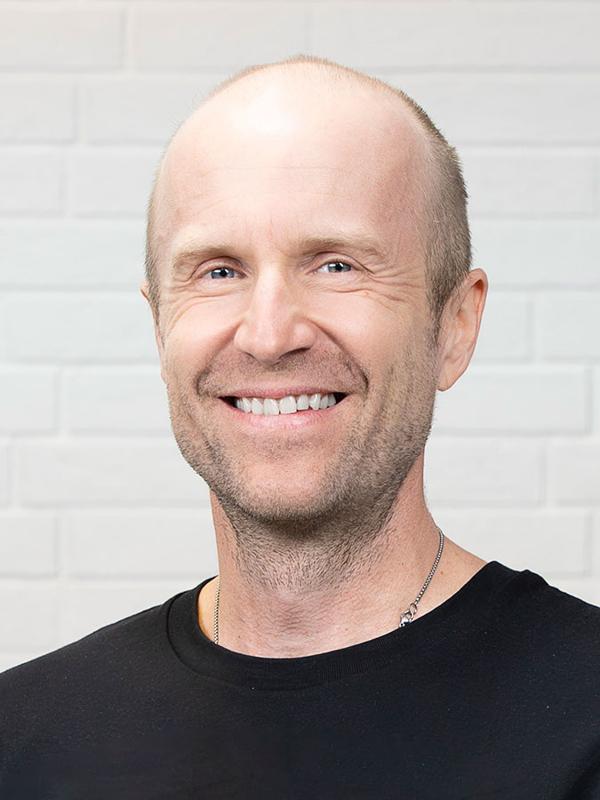 Dr.Strasser