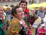 Folkloregruppe auf dem Hauptmarkt