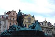 Der Altstädter Ring, Statue von Jan Hus