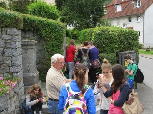 Schüler befragen Einwohner