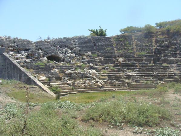 Letoon - Reste Amphitheater
