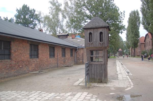 Auschwitz Lagerstraße